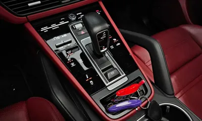 Porsche Cayenne 2021, 130904 км, за 36204.97 USD - фото 9