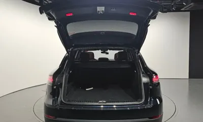 Porsche Cayenne 2021, 130904 км, за 36204.97 USD - фото 20
