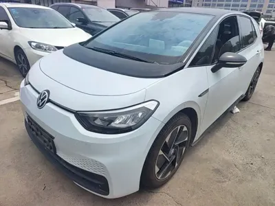 Volkswagen ID.3 2023, 81199 км, за 10491.26 USD