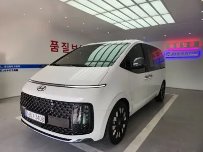 Hyundai Staria · 2025 год