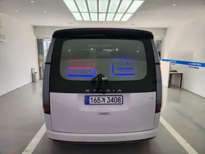Hyundai Staria 2025, 13000 км, за 39312.85 USD