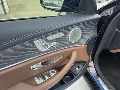 Mercedes-Benz E-Class 2022, 47600 км, за 9159.46 USD - фото 15