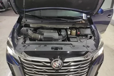 Buick GL8 2023, 99100 км, за 21643 USD - фото 24