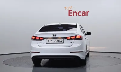 Hyundai Avante 2018, 88876 км, за 7811.47 USD