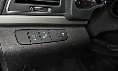 Hyundai Avante 2018, 88876 км, за 7811.47 USD - фото 14