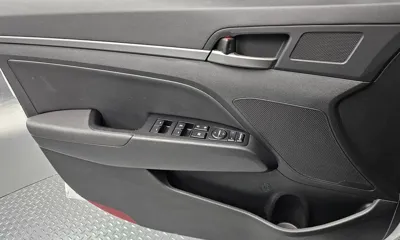 Hyundai Avante 2018, 88876 км, за 7811.47 USD - фото 24