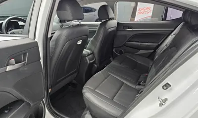 Hyundai Avante 2018, 88876 км, за 7811.47 USD - фото 26