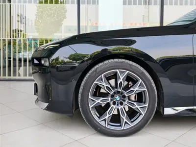 BMW 7 Series 2024, 25000 км, за 73556.55 USD