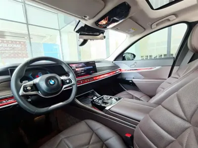 BMW 7 Series 2024, 25000 км, за 73556.55 USD - фото 10