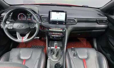 Hyundai Veloster 2018, 42902 км, за 9780.75 USD - фото 7