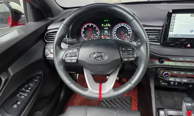 Hyundai Veloster 2018, 42902 км, за 9780.75 USD - фото 13