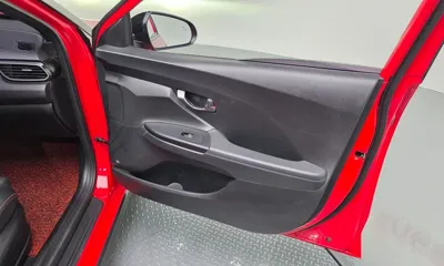 Hyundai Veloster 2018, 42902 км, за 9780.75 USD - фото 25