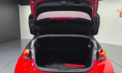 Hyundai Veloster 2018, 42902 км, за 9780.75 USD - фото 31