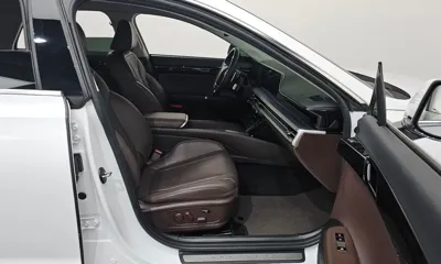 Hyundai Grandeur 2023, 35873 км, за 21678.66 USD - фото 26