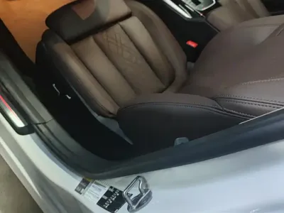 BMW i3 2024, 17100 км, за 22086.65 USD - фото 9