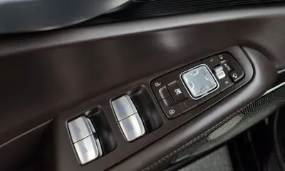 Genesis G90 2021, 115688 км, за 22736.17 USD - фото 42
