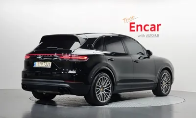 Porsche Cayenne 2023, 53770 км, за 49560.19 USD