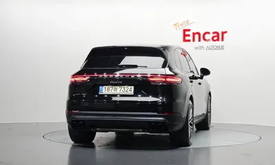 Porsche Cayenne 2023, 53770 км, за 49560.19 USD