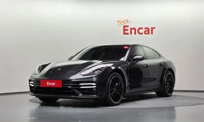 Porsche Panamera · 2021 год