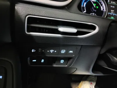 Hyundai Sonata 2022, 95843 км, за 10115.8 USD - фото 17