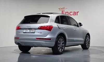 Audi Q5 2012, 78343 км, за 7800.82 USD