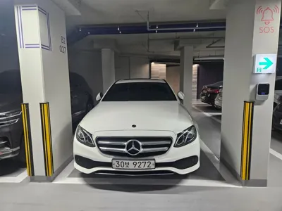 Mercedes-Benz E-Class 2018, 97000 км, за 11721.03 USD
