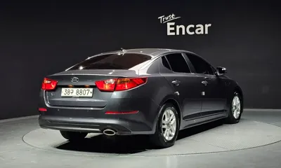 Kia K5 2015, 100488 км, за 5054.48 USD
