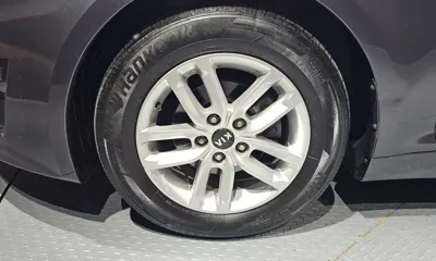 Kia K5 2015, 100488 км, за 5054.48 USD