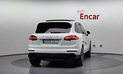 Porsche Cayenne 2017, 120256 км, за 24878.56 USD