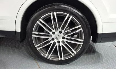 Porsche Cayenne 2017, 120256 км, за 24679.29 USD - фото 21