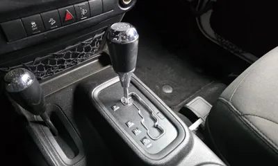 Jeep Wrangler 2016, 83792 км, за 11961.25 USD - фото 9