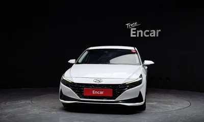 Hyundai Avante 2022, 117105 км, за 8681.93 USD