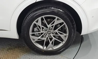 Genesis GV70 2023, 83616 км, за 20837.39 USD - фото 21