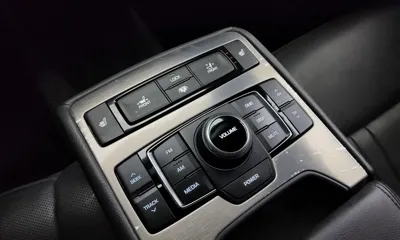 Hyundai Genesis 2016, 56042 км, за 9865.83 USD - фото 18