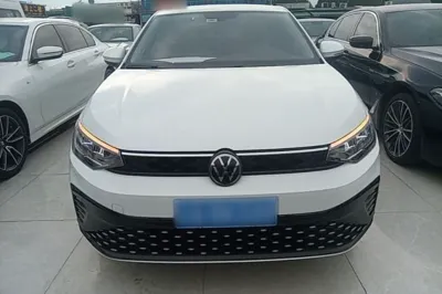 Volkswagen Lavida 2025, 24500 км, за 10066 USD