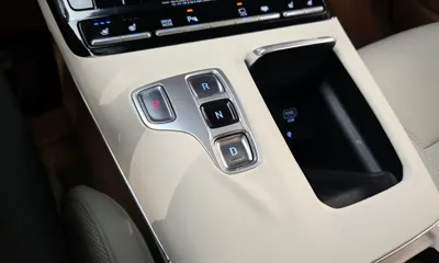 Hyundai Grandeur 2020, 80291 км, за 13778.39 USD - фото 9