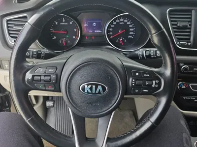 Kia Canival 2018, 91910 км, за 8589.36 USD - фото 14