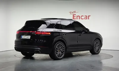 Porsche Cayenne 2021, 82936 км, за 45711.67 USD