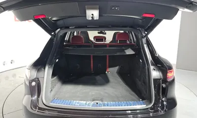 Porsche Cayenne 2021, 82936 км, за 45711.67 USD - фото 20