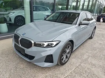 BMW i3 · 2025 год