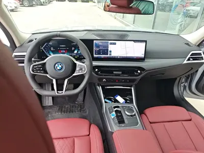 BMW i3 2025, 4600 км, за 23869.49 USD - фото 10