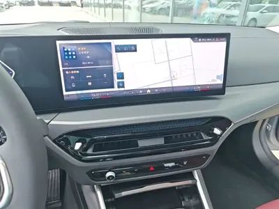 BMW i3 2025, 4600 км, за 23869.49 USD - фото 13