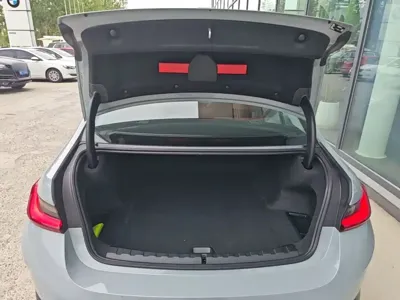 BMW i3 2025, 4600 км, за 23869.49 USD - фото 19
