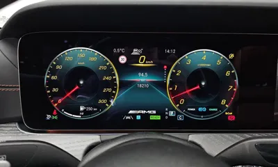 Mercedes-Benz AMG GT 2023, 18210 км, за 62913.85 USD - фото 8