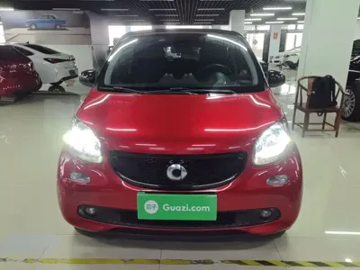 Smart Smart Forfour 2017, 67000 км, за 7318.93 USD