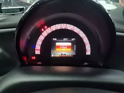 Smart Smart Forfour 2017, 67000 км, за 7318.93 USD - фото 12
