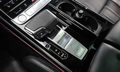 Audi A8 2020, 135494 км, за 29532.62 USD - фото 9
