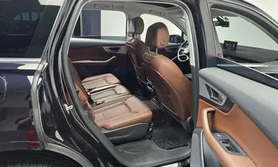 Audi Q7 2019, 61961 км, за 22691.4 USD - фото 12
