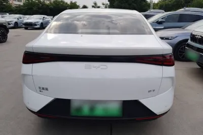 BYD e7 2025, 10800 км, за 17285 USD - фото 7