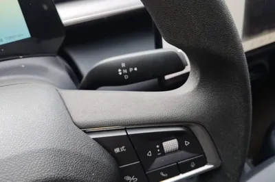 BYD e7 2025, 10800 км, за 17285 USD - фото 16